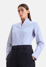 Kelchkragenbluse aus Baumwollsatin slim fit in Mittelblau |  Seidensticker Onlineshop