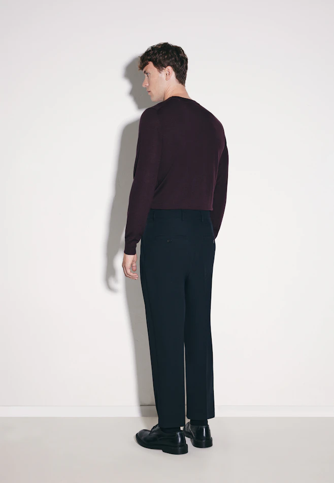 Chino Cropped mit Bundfalten in Schwarz | Seidensticker Onlineshop