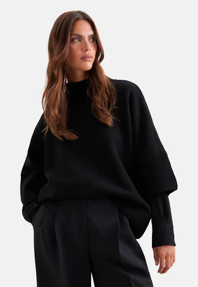 Boxy wool and cashmere turtleneck sweater in Schwarz |  Seidensticker Onlineshop