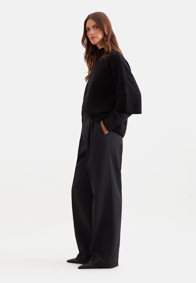 Boxy wool and cashmere turtleneck sweater in Schwarz |  Seidensticker Onlineshop