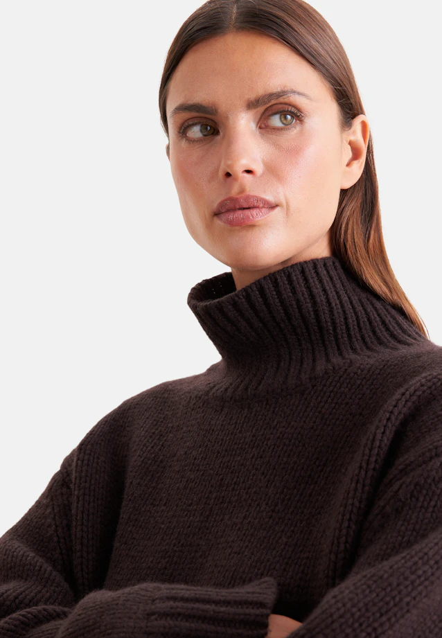 Oversize cashmere turtleneck sweater in Braun |  Seidensticker Onlineshop