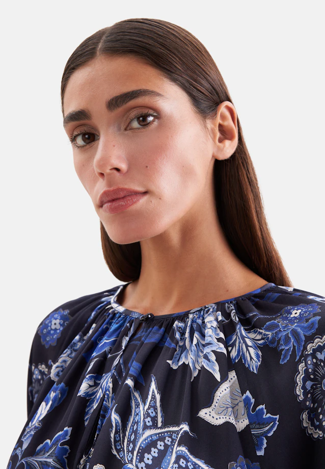 Robe raglan en satin avec détails de nœud et ceinture in Noir |  Seidensticker Onlineshop