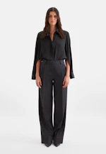 Shirt blouse with high sleeve slits made of 100% silk in Schwarz |  Seidensticker Onlineshop