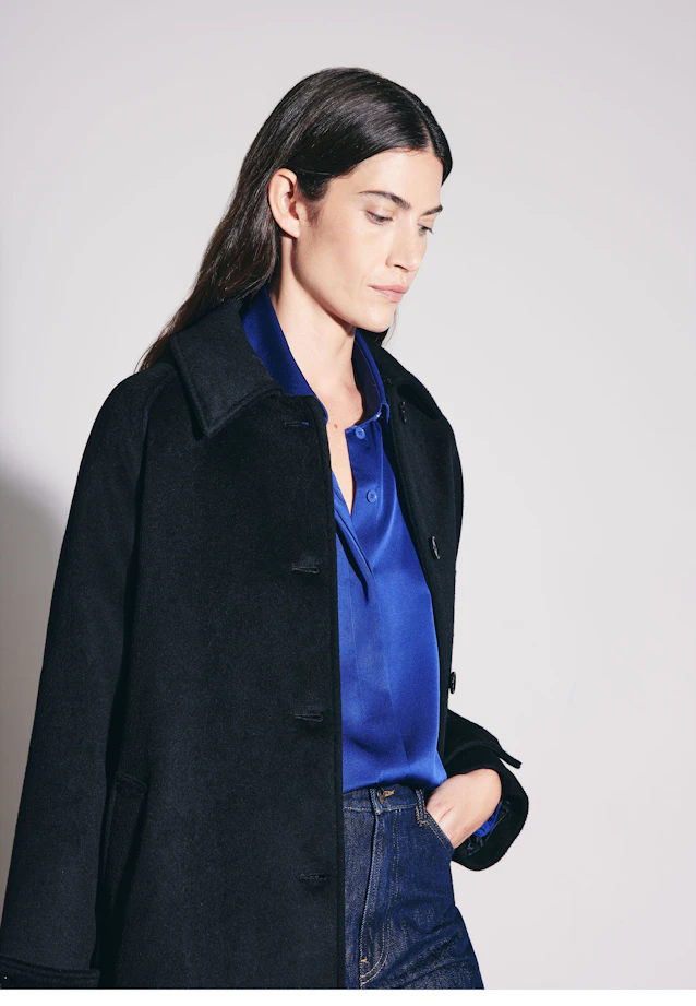 Hemdbluse mit hohen Ärmelschlitzen in Mittelblau |  Seidensticker Onlineshop