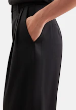 Bundfaltenhose aus einer Wollmischung in Schwarz |  Seidensticker Onlineshop