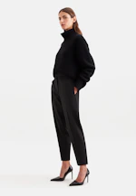 Schmale Hose aus einer Wollmischung mit satinierten Details in Schwarz |  Seidensticker Onlineshop
