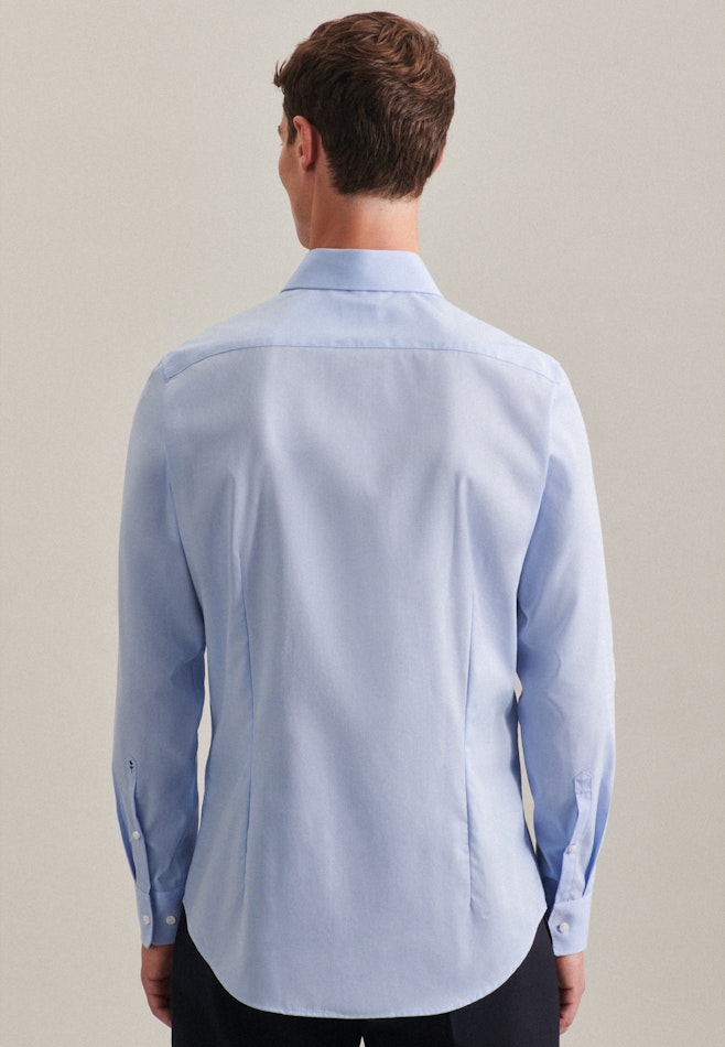 Non-iron Poplin Business Shirt in Slim with Kent-Collar and extra long sleeve in Light Blue | Seidensticker online shop