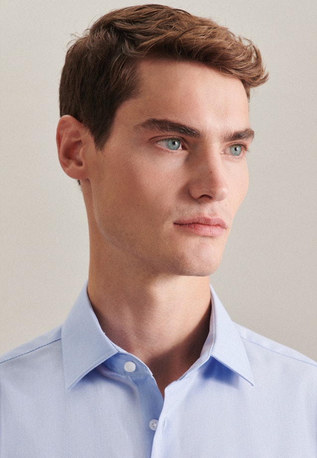 Non-iron Fil a fil Business Shirt in Shaped with Kent-Collar in Light Blue |  Seidensticker Onlineshop