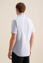 Shaped Chemise d'affaires Uni in Bleu Clair |  Seidensticker Onlineshop