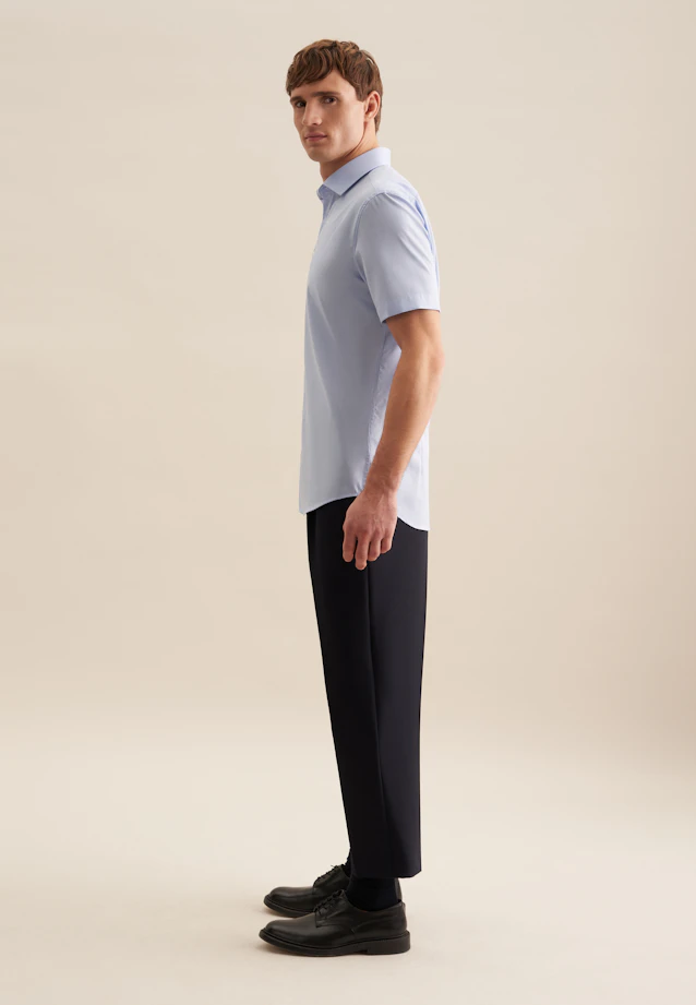 Shaped Chemise d'affaires Uni in Bleu Clair |  Seidensticker Onlineshop