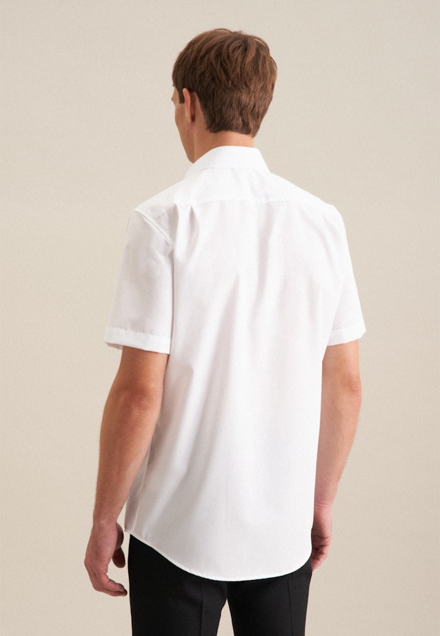 Bügelfreies Fil a fil Kurzarm Business Hemd in Regular mit Kentkragen in Weiß | Seidensticker Onlineshop