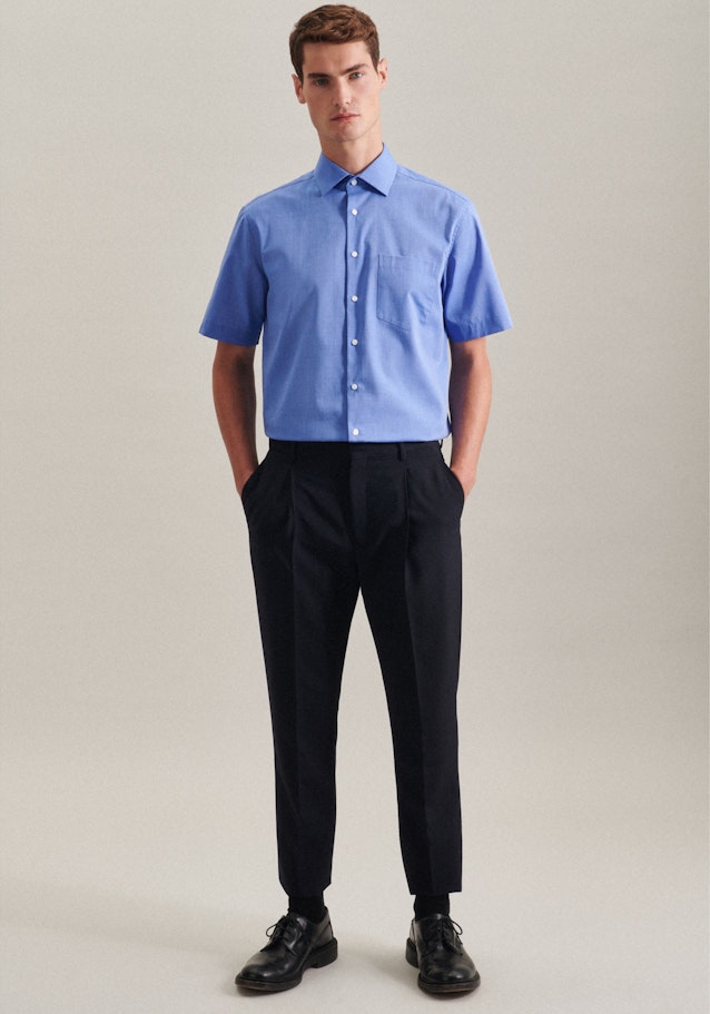 Non-iron Fil a fil korte arm Business overhemd in Regular with Kentkraag in Middelmatig Blauw |  Seidensticker Onlineshop