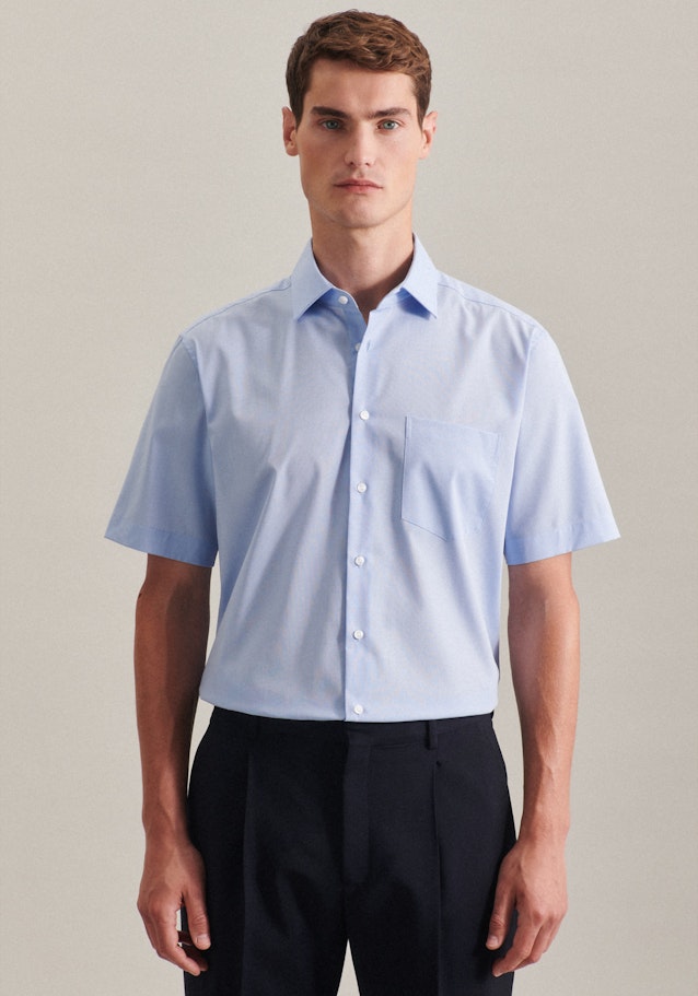 Non-iron Fil a fil Short sleeve Business Shirt in Regular with Kent-Collar in Light Blue | Seidensticker Onlineshop