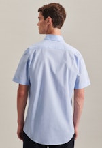 Non-iron Fil a fil Short sleeve Business Shirt in Regular with Kent-Collar in Light Blue |  Seidensticker Onlineshop