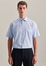 Non-iron Fil a fil Short sleeve Business Shirt in Regular with Kent-Collar in Light Blue |  Seidensticker Onlineshop