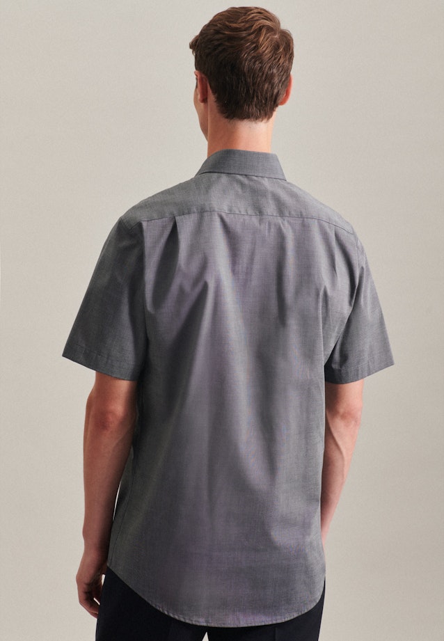 Non-iron Fil a fil Short sleeve Business Shirt in Regular with Kent-Collar in Grey |  Seidensticker Onlineshop