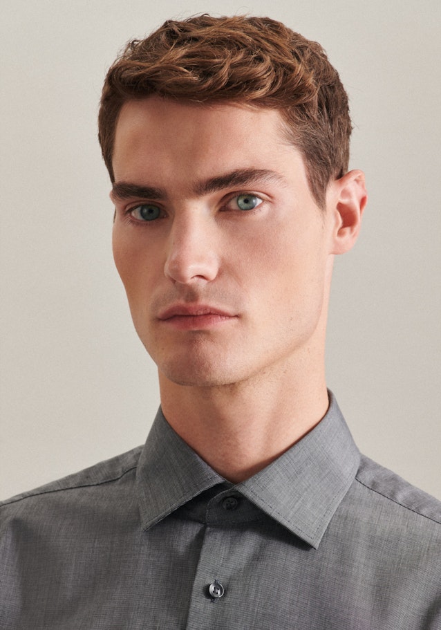Non-iron Fil a fil Short sleeve Business Shirt in Regular with Kent-Collar in Grey |  Seidensticker Onlineshop