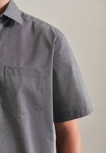 Non-iron Fil a fil Short sleeve Business Shirt in Regular with Kent-Collar in Grey |  Seidensticker Onlineshop