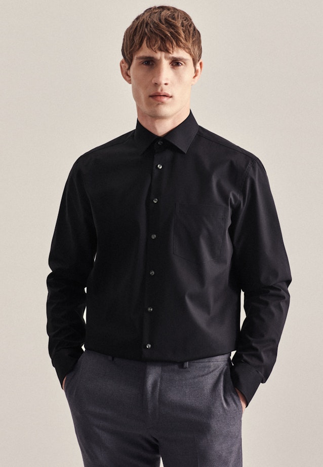 Non-iron Poplin Business Shirt in Regular with Kent-Collar and extra long sleeve in Black |  Seidensticker Onlineshop