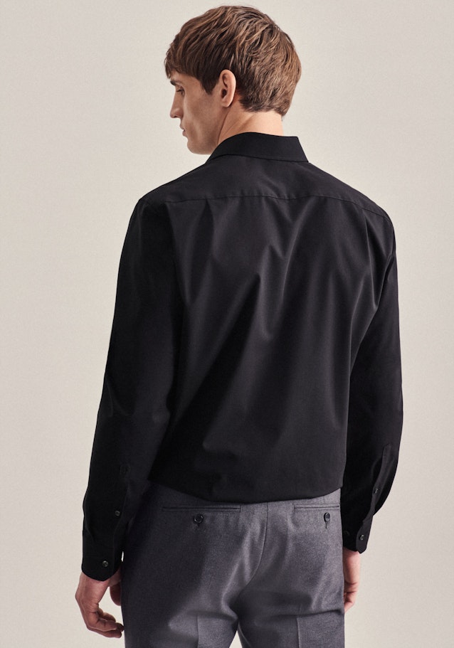 Non-iron Poplin Business Shirt in Regular with Kent-Collar and extra long sleeve in Black | Seidensticker Onlineshop