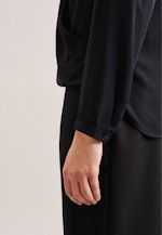 Crepe Wraparound Blouse in Black |  Seidensticker Onlineshop