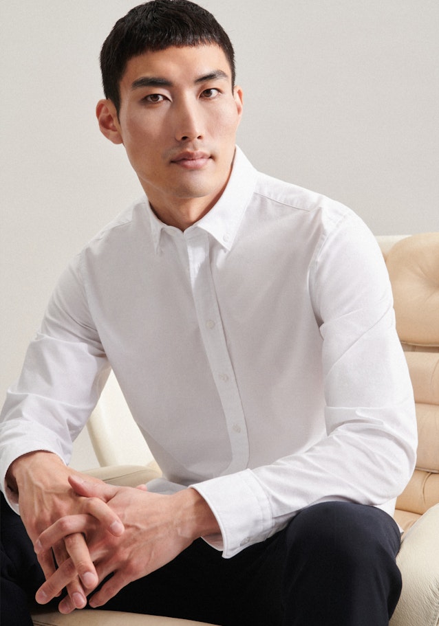 Business Shirt in Shaped with Button-Down-Collar in White | Seidensticker Onlineshop