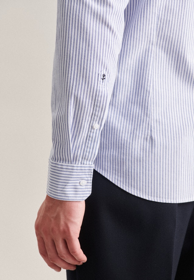 Business Shirt in X-Slim with Button-Down-Collar in Light Blue |  Seidensticker Onlineshop