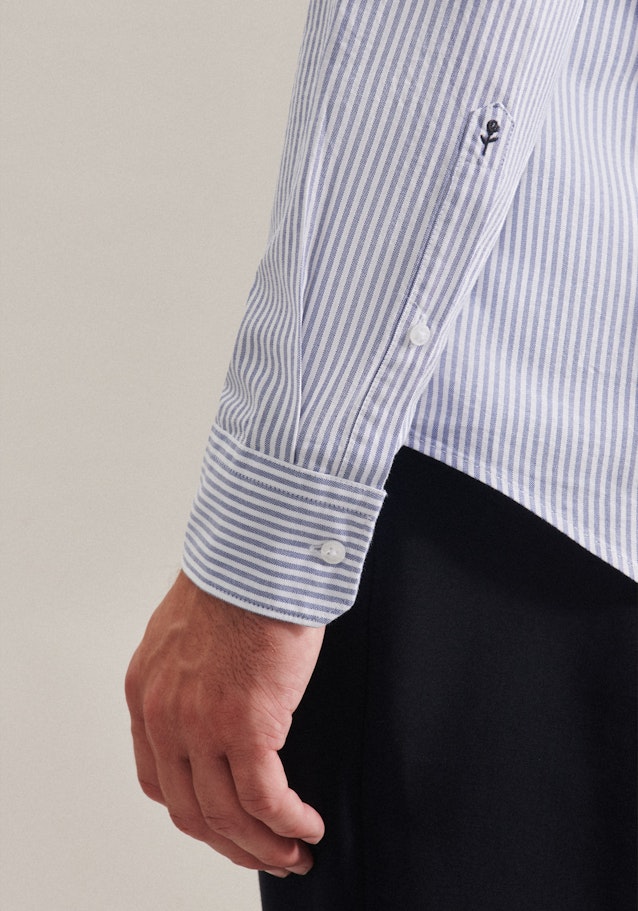 Business Shirt in Slim with Button-Down-Collar in Light Blue |  Seidensticker Onlineshop