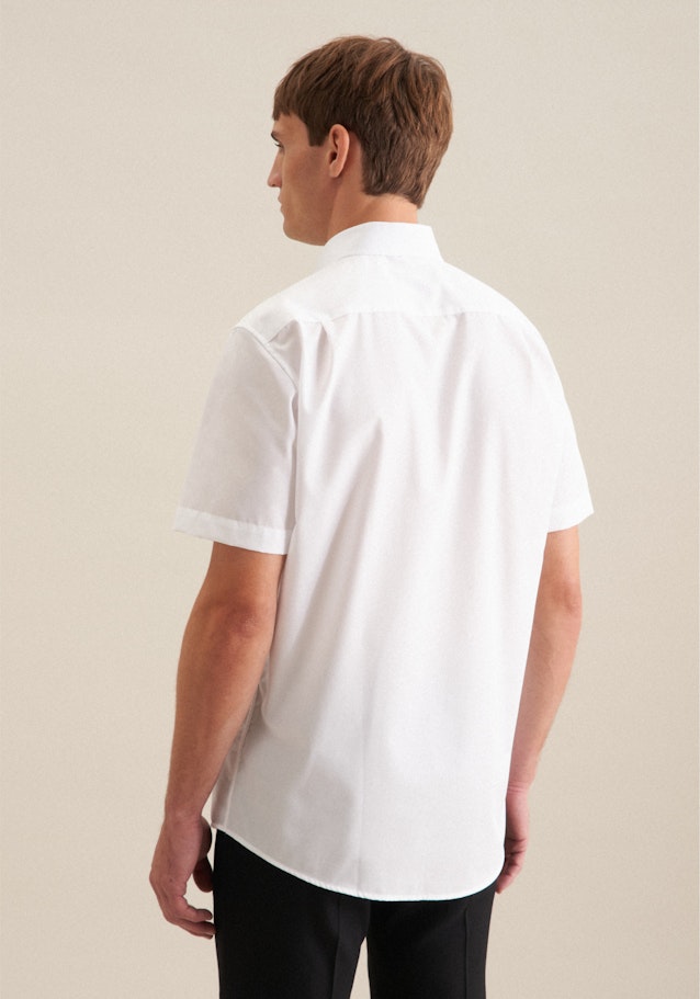 Non-iron Poplin Short sleeve Business Shirt in Regular with Button-Down-Collar in White | Seidensticker Onlineshop