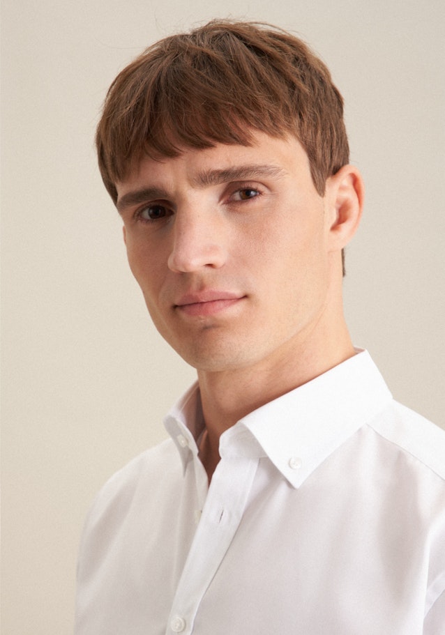 Non-iron Poplin Short sleeve Business Shirt in Regular with Button-Down-Collar in White |  Seidensticker Onlineshop