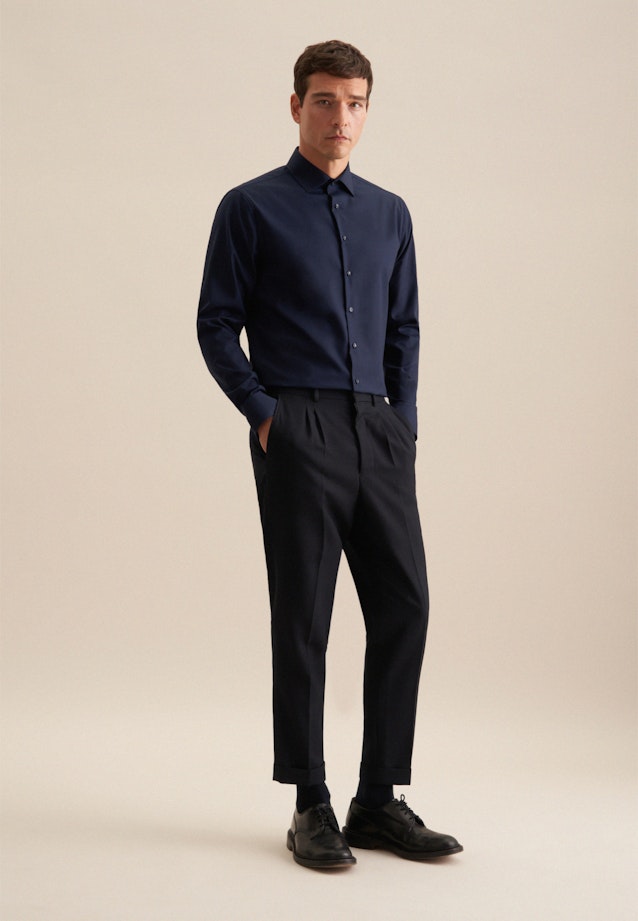 Non-iron Poplin Business Shirt in Shaped with Kent-Collar in Dark Blue |  Seidensticker Onlineshop