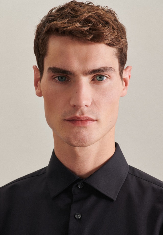 Non-iron Poplin Business Shirt in Shaped with Kent-Collar in Black |  Seidensticker Onlineshop