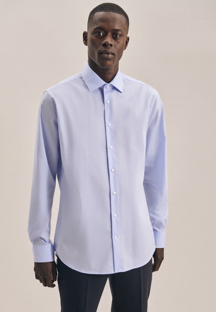 Herren Bügelfreies Chambray Business Hemd in Shaped mit Kentkragen hellblau  | Seidensticker