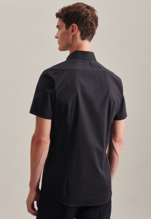 Non-iron Poplin Short sleeve Business Shirt in Slim with Kent-Collar in Black |  Seidensticker Onlineshop