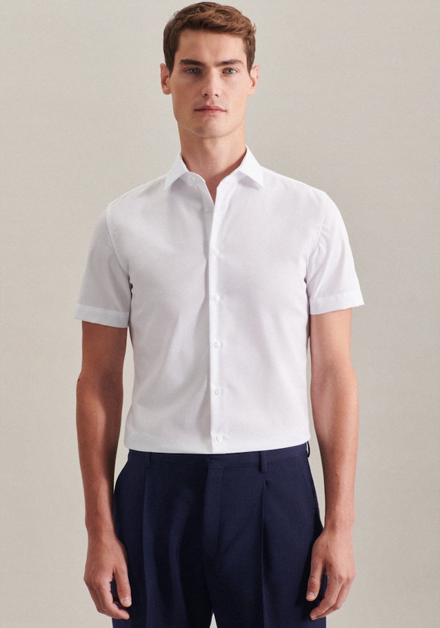 Non-iron Poplin Short sleeve Business Shirt in Slim with Kent-Collar in White | Seidensticker Onlineshop
